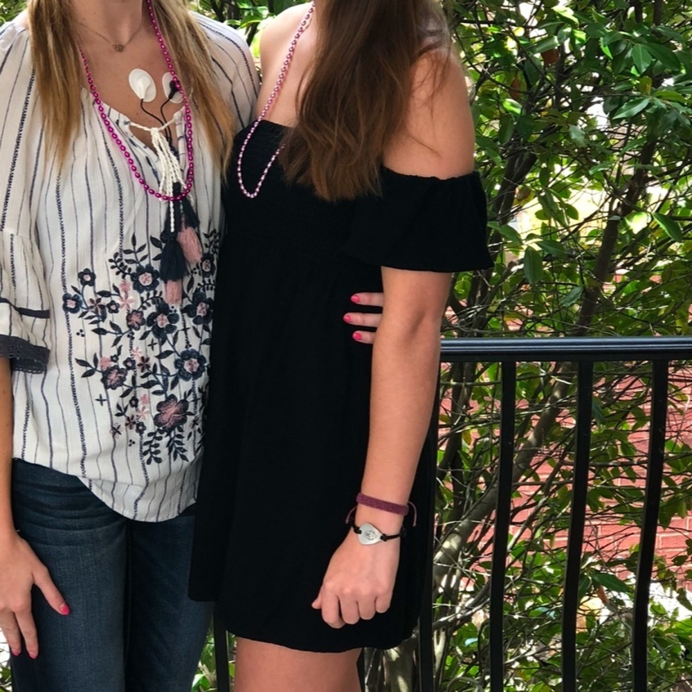 Black Off The Shoulder Flowy Smocked Sundress XS